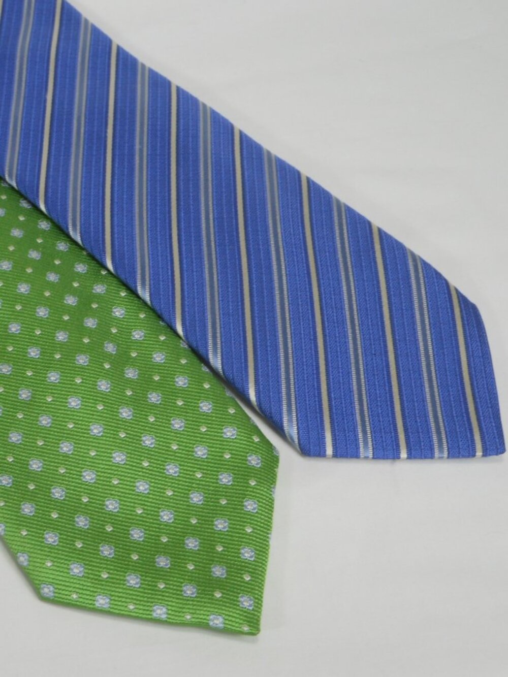 2 beautiful Canali made in Italy all silkties
